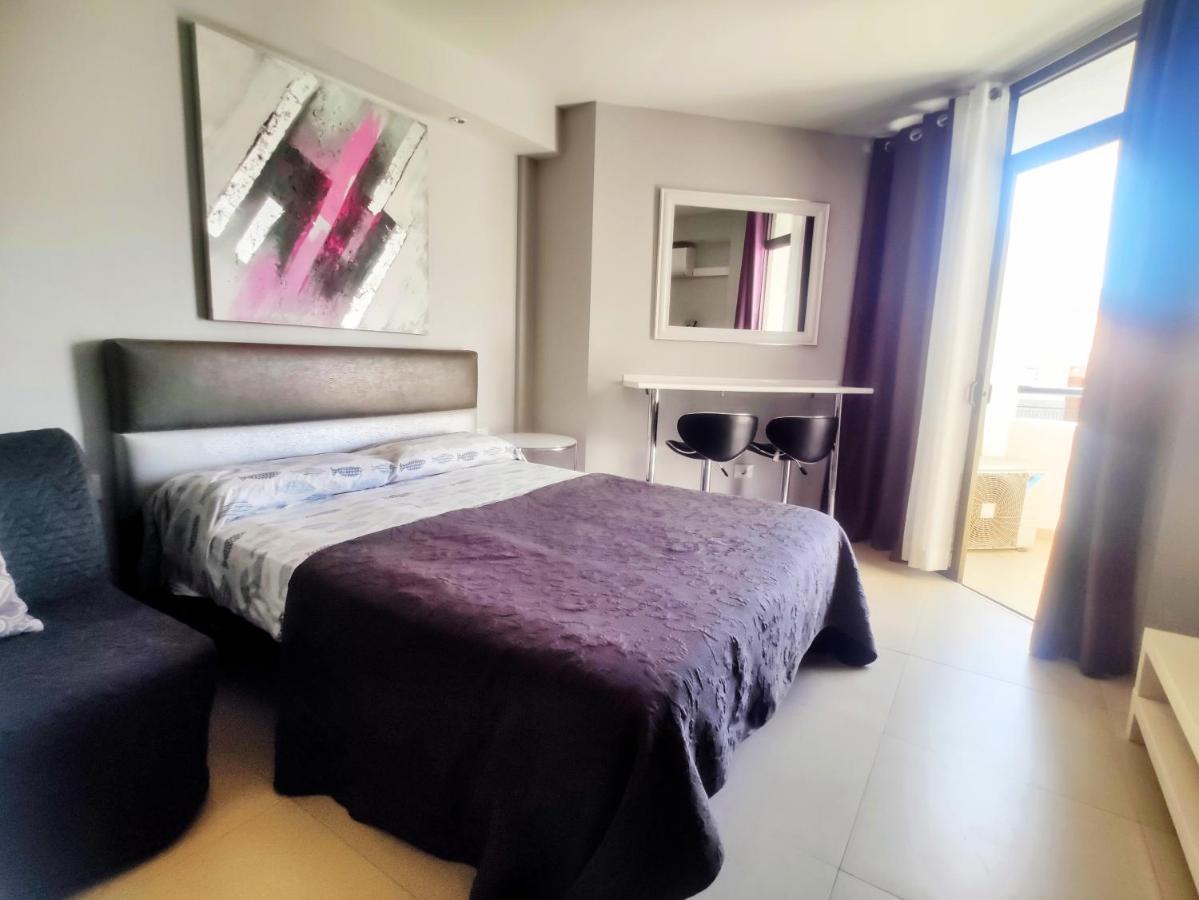 Estudio Summerland En Los Cristianos 阿罗纳 外观 照片