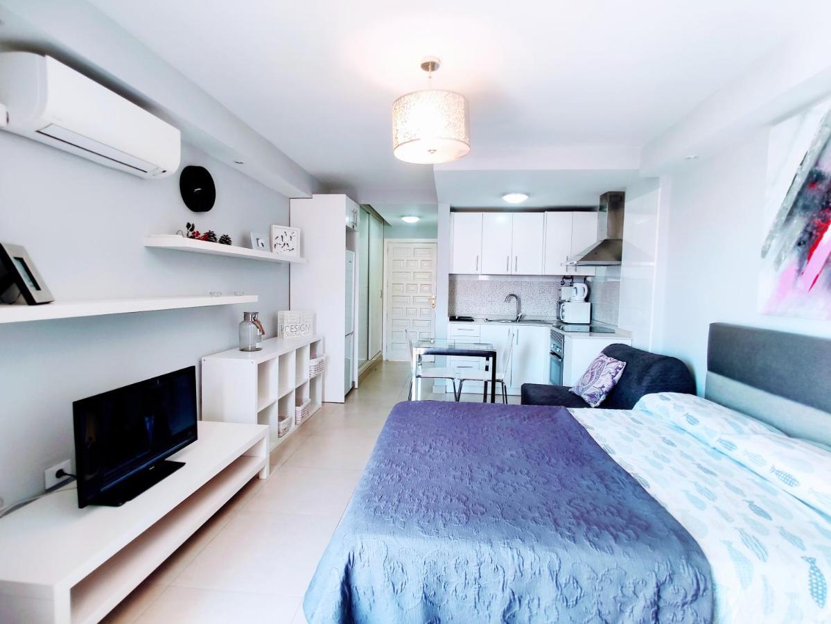 Estudio Summerland En Los Cristianos 阿罗纳 外观 照片