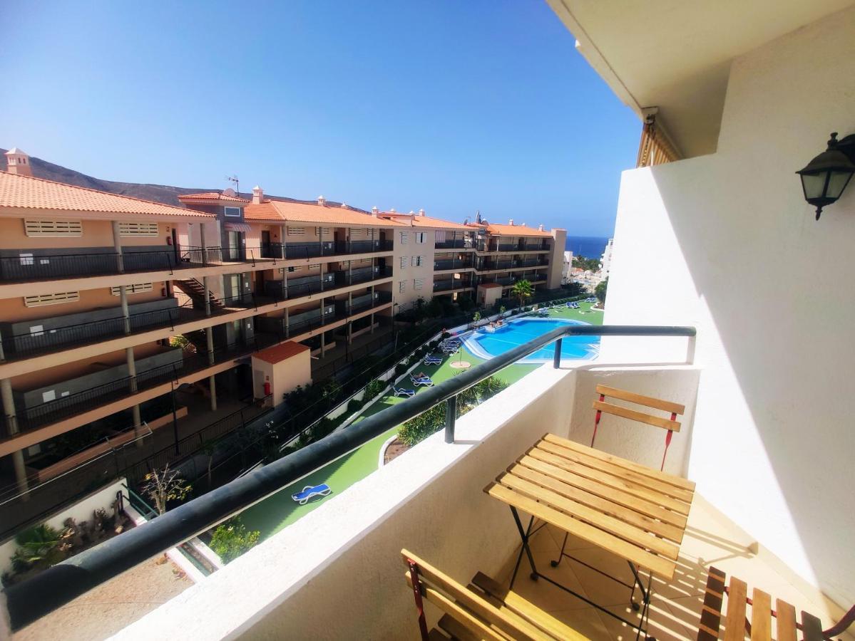 Estudio Summerland En Los Cristianos 阿罗纳 外观 照片