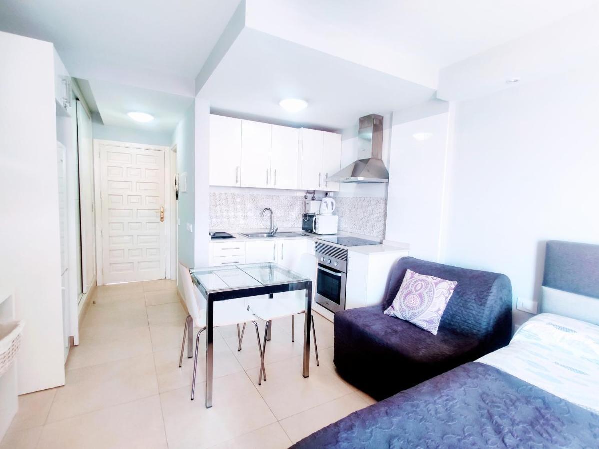 Estudio Summerland En Los Cristianos 阿罗纳 外观 照片
